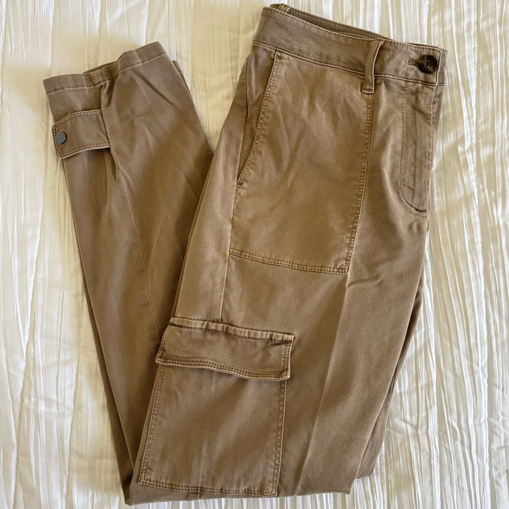 J Jill Cargo Khaki Tan Cargo Pocket Casual Pants Size 8 98% Cotton 2% Spandex